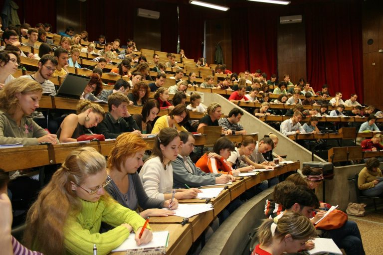 hungarian-colleges